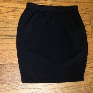 St John Basic Classic Women's Black Skirt